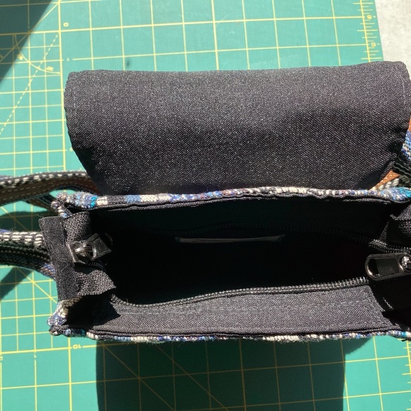 Guatemalan Import Hand Crafted Leather & Fabric Satchel Purse Bohemian Hippe - Picture 6 of 6